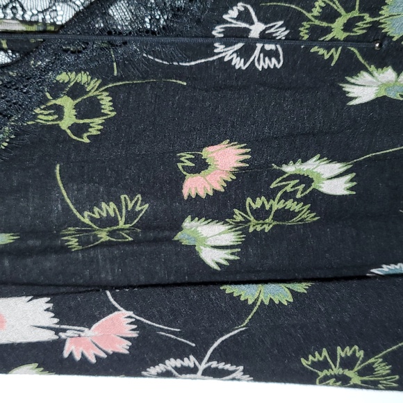 FREE PEOPLE LOVE POTION sleeveless floral top sz Small open back with lace - Picture 7 of 11